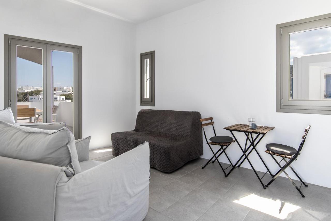 Hotel Twelve Plus+ à Náoussa Extérieur photo